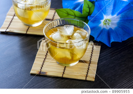 Cold Roasted Tea Cold Roasted Tea 89905955