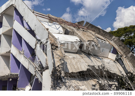 Debris and destroyed building that collapsed from the earthquake. 89906118