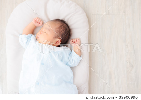 睡在萬歲的嬰兒複印空間 89906990