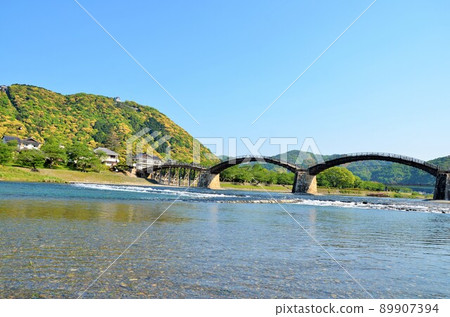 錦帶橋和岩國城天守閣 89907394