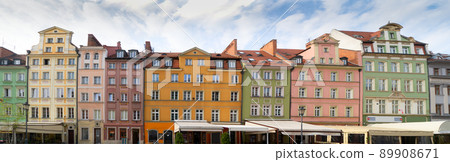 market square in old town of Wroclaw 89908671