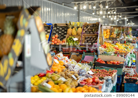 Fruits on counter of market Fruits on counter of market 89909144