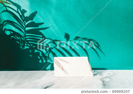 Minimal product display 89909207