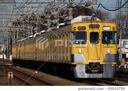 [SS] Former 2000 Series Seibu Shinjuku Line (Semi-express 10-car train: Seibu Shinjuku ⇔ Honkawagoe) 89910780