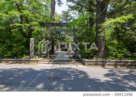 以大蒜節而聞名的一之屋八坂神社的鳥居 89911896
