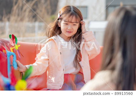 兒童女孩生活方式藝術 兒童女孩生活方式藝術 89913560