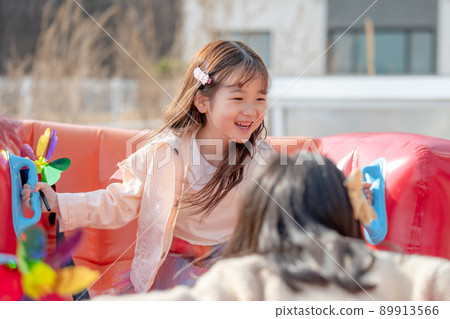 兒童女孩生活方式藝術 兒童女孩生活方式藝術 89913566