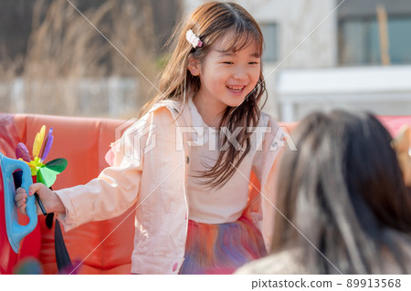 child girl lifestyle art 89913568