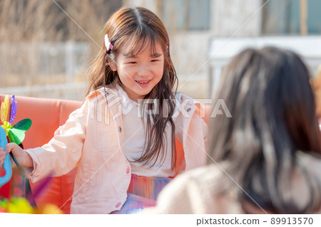 兒童女孩生活方式藝術 兒童女孩生活方式藝術 89913570