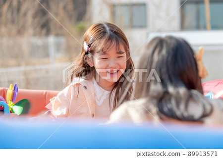 兒童女孩生活方式藝術 兒童女孩生活方式藝術 89913571