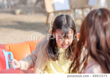 兒童女孩生活方式藝術 89913575