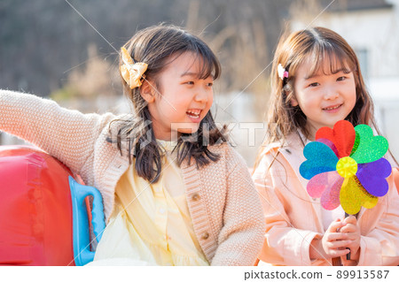 child girl lifestyle art 89913587