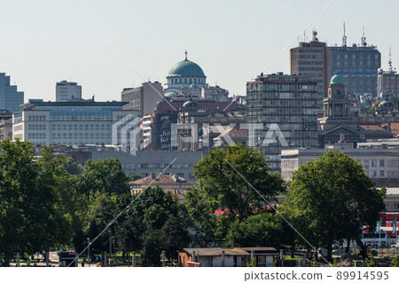 Cityscape of Belgrade, the capital of Serbia, with Church of Saint Sava 89914595