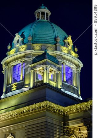 Night view of the National Assembly of the Republic of Serbia in Belgrade 89914899