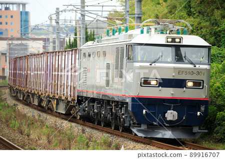 JR Freight EF510 type electric locomotive (300 series) 89916707