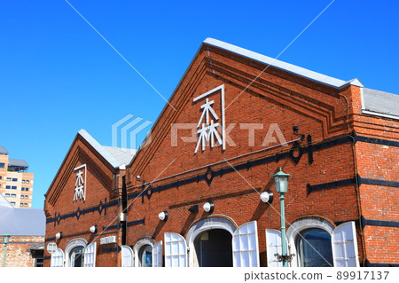 Hakodate Kanamori Red Brick Warehouse 89917137
