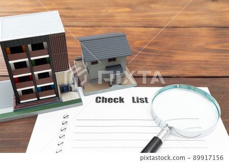 House model and checklist 89917156