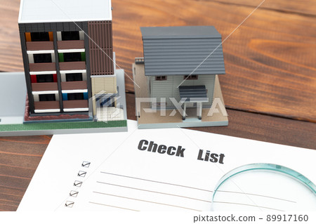 House model and checklist 89917160
