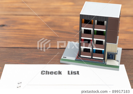House model and checklist House model and checklist 89917183