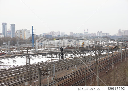 Selective electric train electrification system. Ground contact network. 89917292