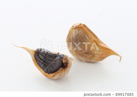 Black garlic 89917885