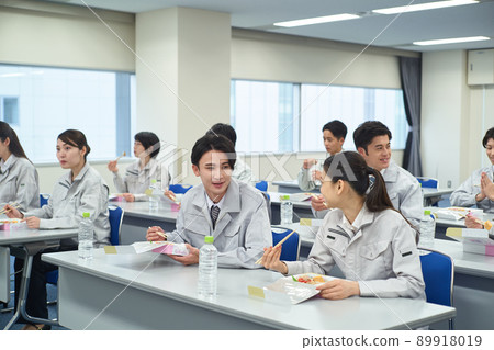 Employees eating lunch between study sessions Employees eating lunch between study sessions 89918019