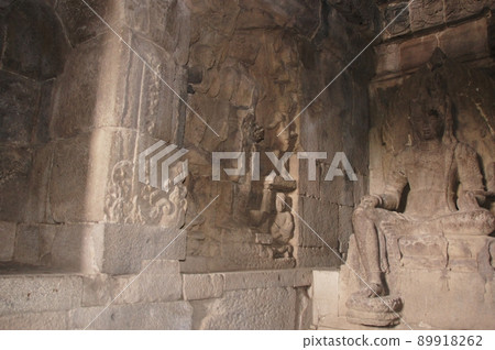 Praosan Temple at Prambanan Ruins 89918262