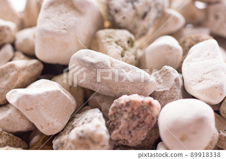 Macro photo decoration garden stones. white stones background 89918338