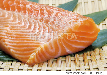 Salmon trout_saku 06 89919458
