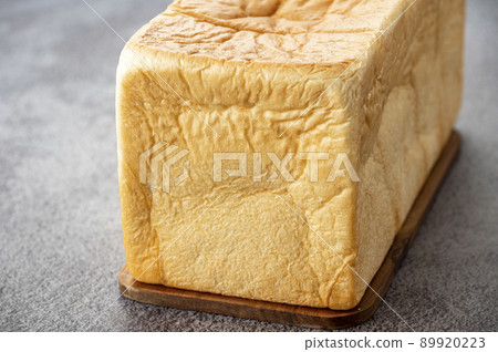 Bread, square bread 89920223