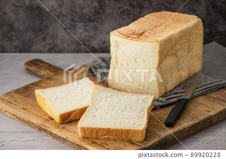 Bread, square bread Bread, square bread 89920228