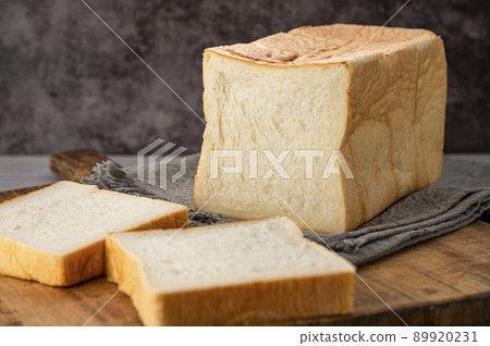 Bread, square bread Bread, square bread 89920231