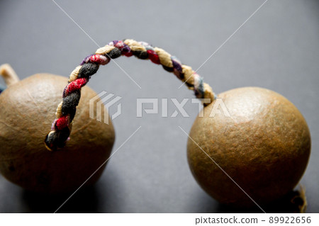 Traditional thelevi gourg, or aslatua, kasskass on black background 89922656