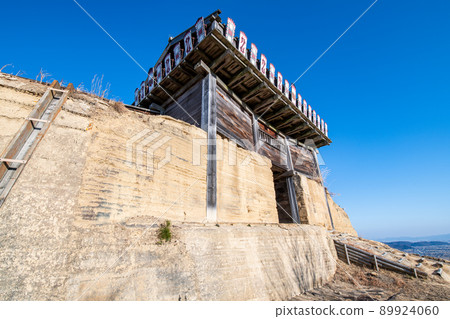 Soja City, Okayama Prefecture, the ruins of Kinojo Castle in fine weather 89924060