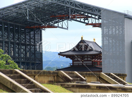 世界遺產平城宮遺址復原的第二代大極殿和大極門 89924705