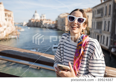 Woman traveling in Venice 89924887