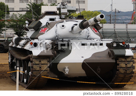 森佐站展出的冬季迷彩74式坦克 89928018