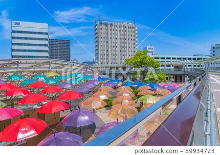 Kariya Brera <愛知縣刈谷市> 從刈谷站帶著雨傘 Kariya Brera <愛知縣刈谷市> 從刈谷站帶著雨傘 89934723