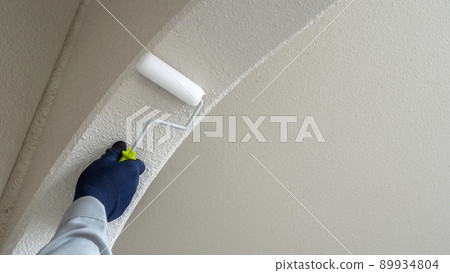 Exterior wall painting | Craftsman / worker image 89934804