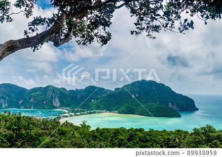 View of  Ko Phi Phi  island, Krabi Province, Andaman Sea, Thailand.turquoise water beach.. 89938959