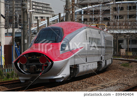 Akita Shinkansen E6 Series Instep Transport (Ofuna Station) Akita Shinkansen E6 Series Instep Transport (Ofuna Station) 89940404