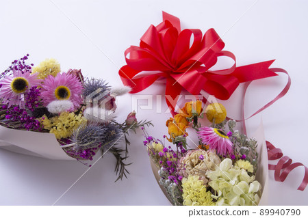 Dried flowers as a gift 89940790