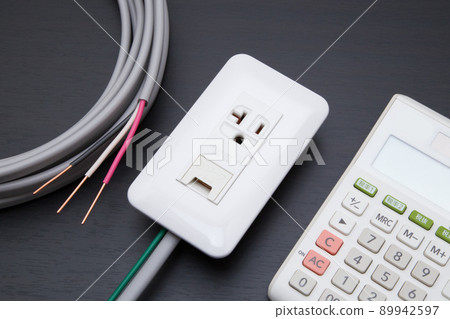 插座(20A 帶地) 施工成本圖片 插座(20A 帶地) 施工成本圖片 89942597