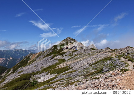 Mountain trail leading to the summit of Mt. Otensho and Daitenso 89943092