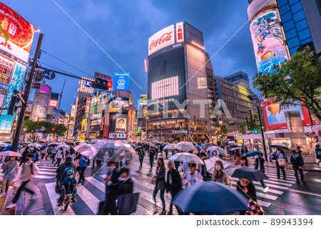 Japan's Tokyo cityscape BA.4 and BA.5 confirmed for the first time in domestic quarantine. Shibuya is a threat even if it rains = May 12 Japan's Tokyo cityscape BA.4 and BA.5 confirmed for the first time in domestic quarantine. Shibuya is a threat even if it rains = May 12 89943394