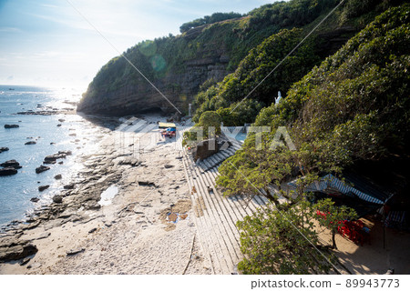 Great cliffs and beautiful beach on Ly Son Island, Quang Ngai Province, Vietnam Great cliffs and beautiful beach on Ly Son Island, Quang Ngai Province, Vietnam 89943773