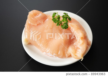 Chicken breast kneaded with sugar salt 89943963