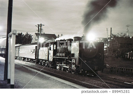 Kawagoe Line 9600 steam locomotive towed passenger train before electrification in 1967 Saitama Prefecture 89945281