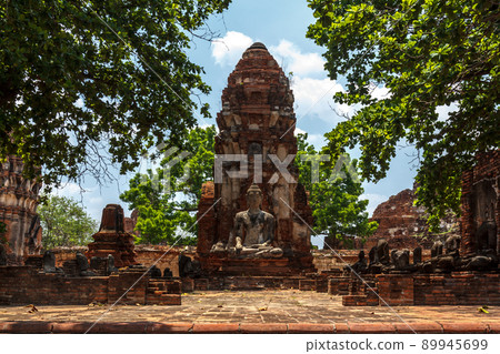 Old Buddha ancient Old Buddha ancient 89945699