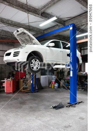 lift  89947668